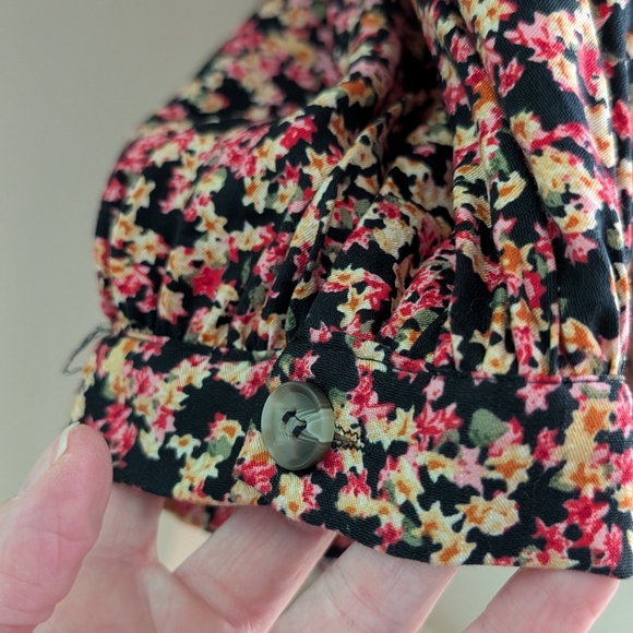 H&M Floral Blouse - Black and Pink, Sz M - Picture 5 of 10